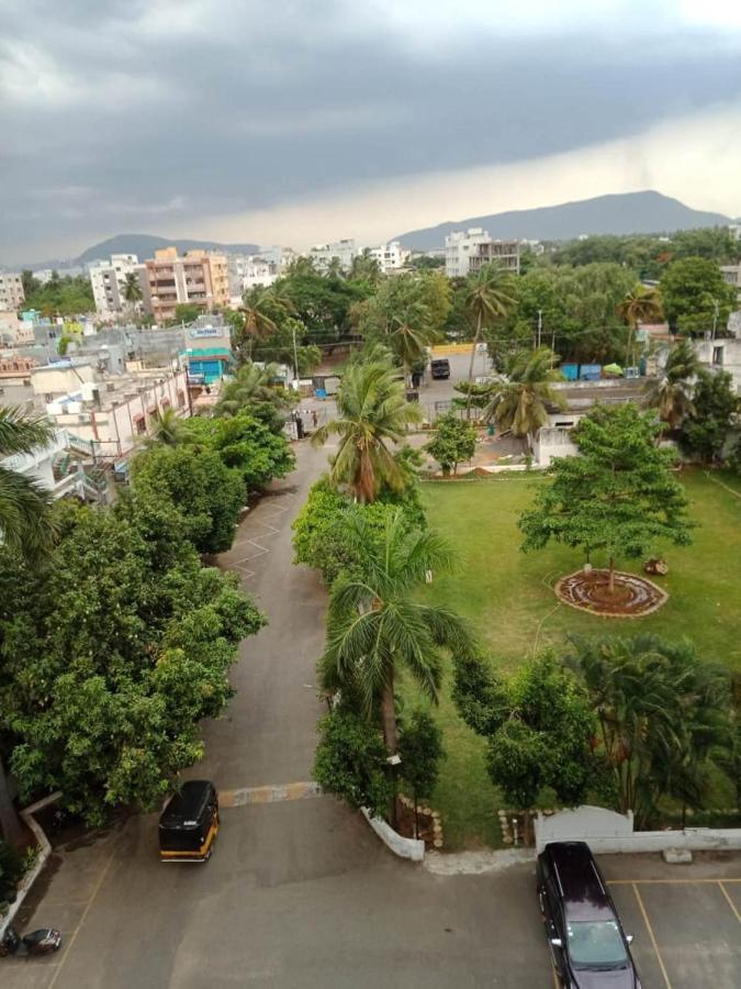 Hotel Vijaya Residency Anakāpalle Exterior foto